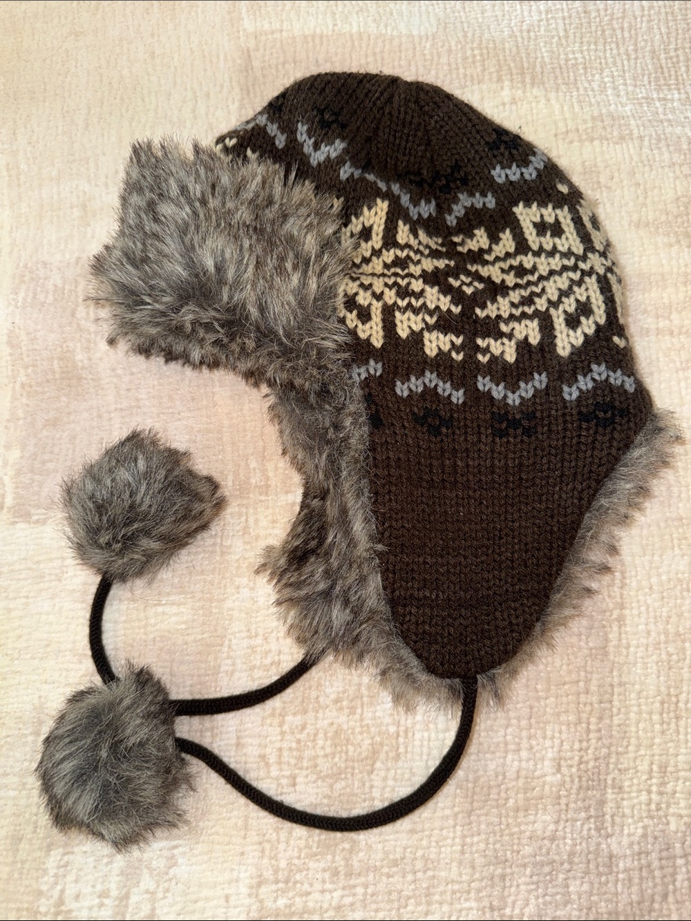 Ángela & William Snowflake Fur Trim Trapper Hat